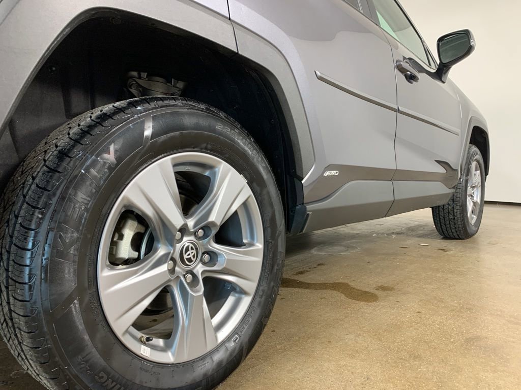 Used 2024 Toyota RAV4 LE image 9