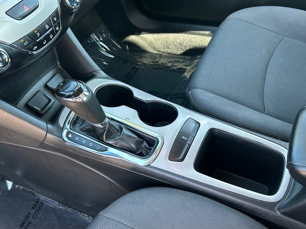 Used 2018 Chevrolet Cruze LS FWD image 12