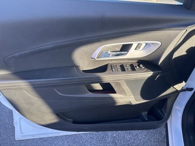Used 2015 Chevrolet Equinox LS image 14