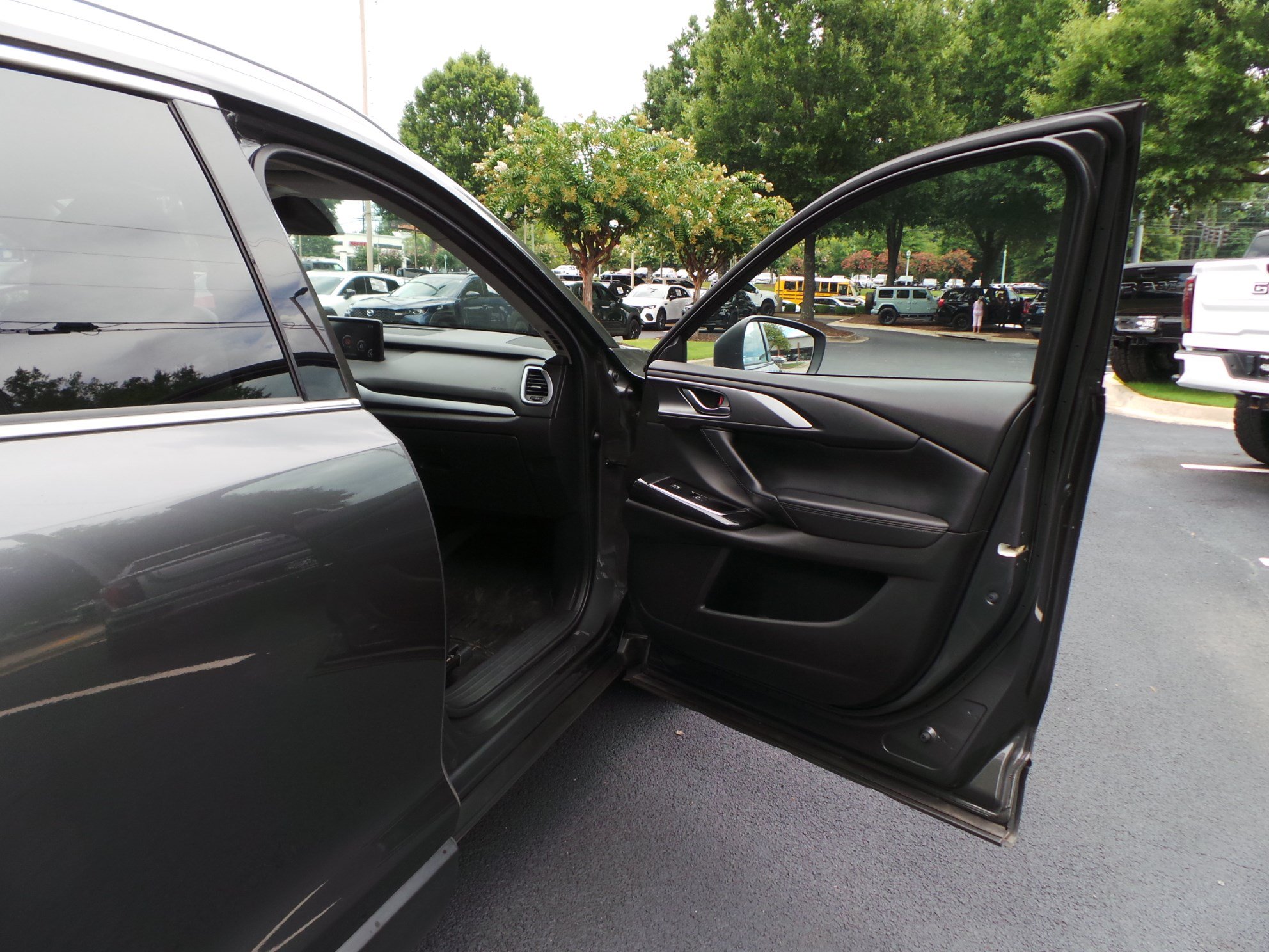 Used 2018 MAZDA CX-9 Touring FWD image 37