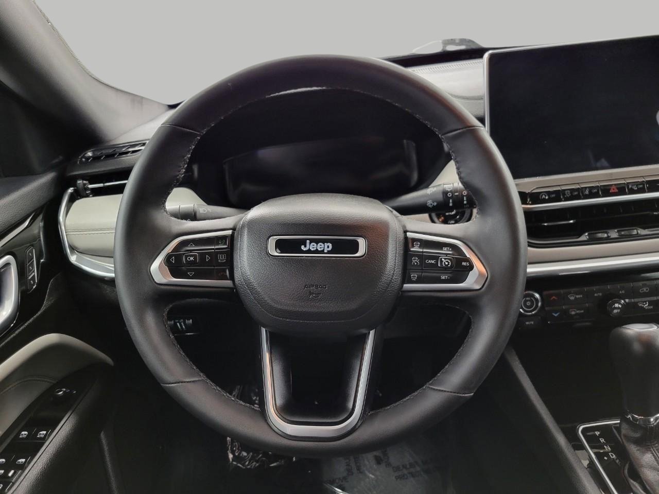 Used 2024 Jeep Compass Limited w/ Elite Group AWD/4WD image 6