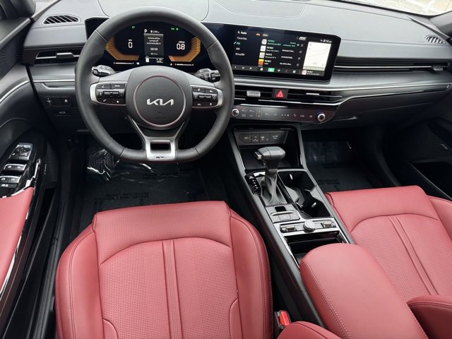 Used 2025 Kia K5 GT-Line w/ GT-Line Premium Package image 9