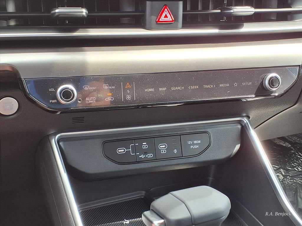 New 2026 Kia Carnival LXS image 43