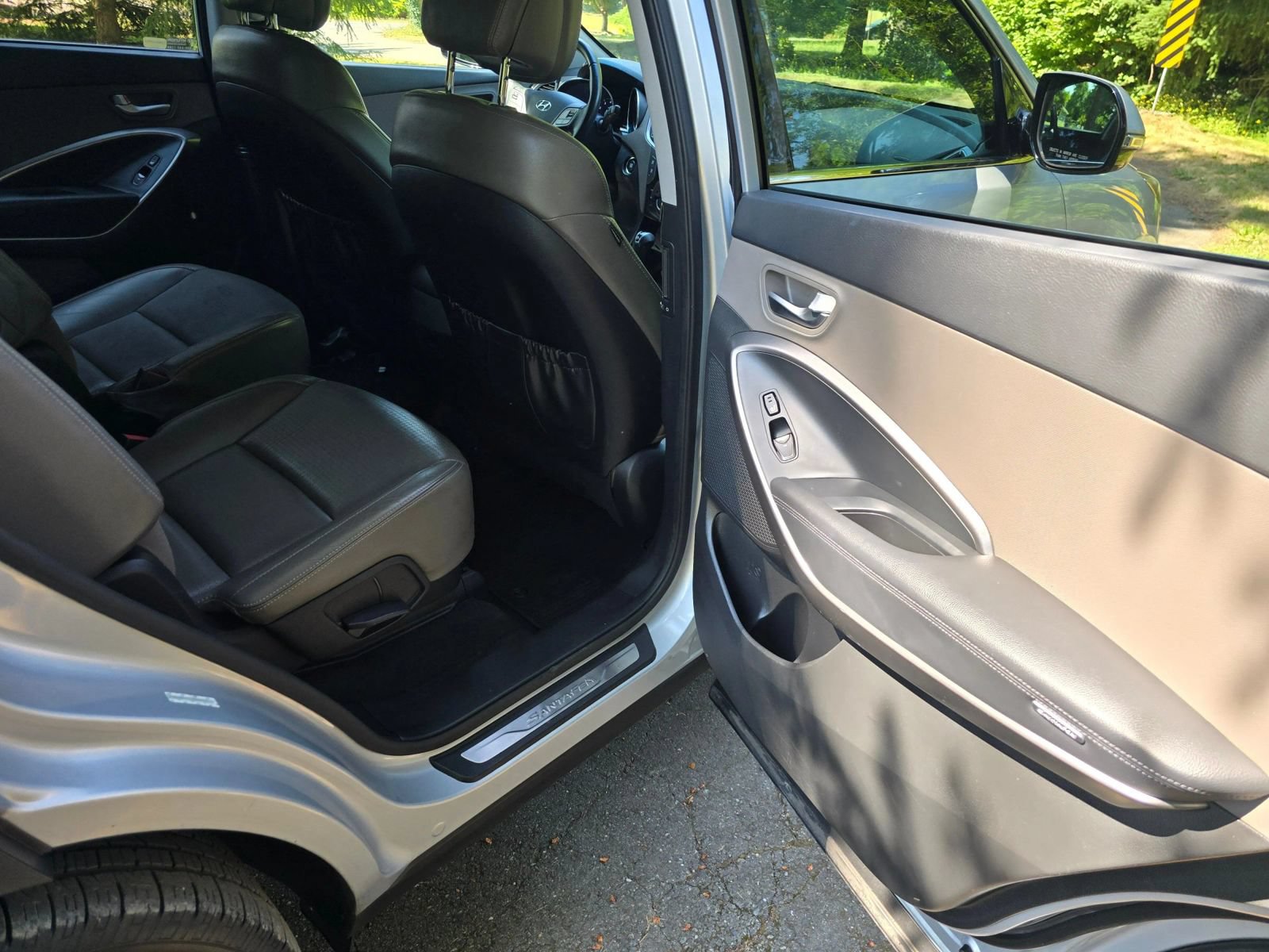 Used 2013 Hyundai Santa Fe Limited AWD/4WD image 16