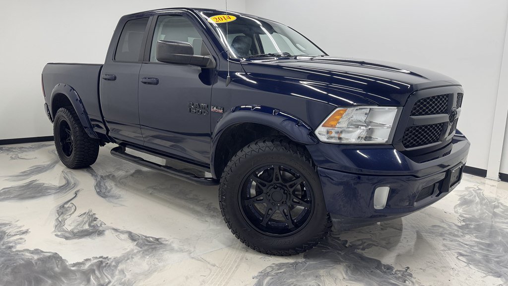 Used 2014 RAM 1500 Classic SLT AWD/4WD image 2