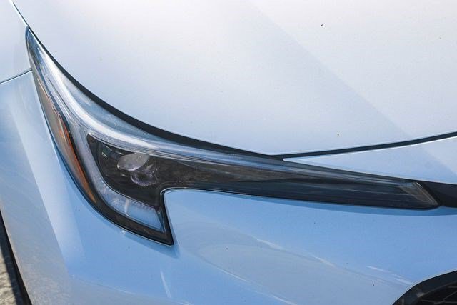 Used 2025 Toyota Corolla SE w/ Convenience Package FWD image 7