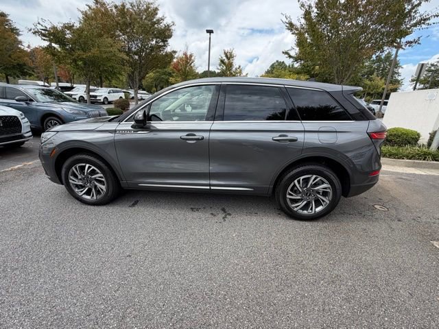 New 2025 Lincoln Corsair FWD image 3