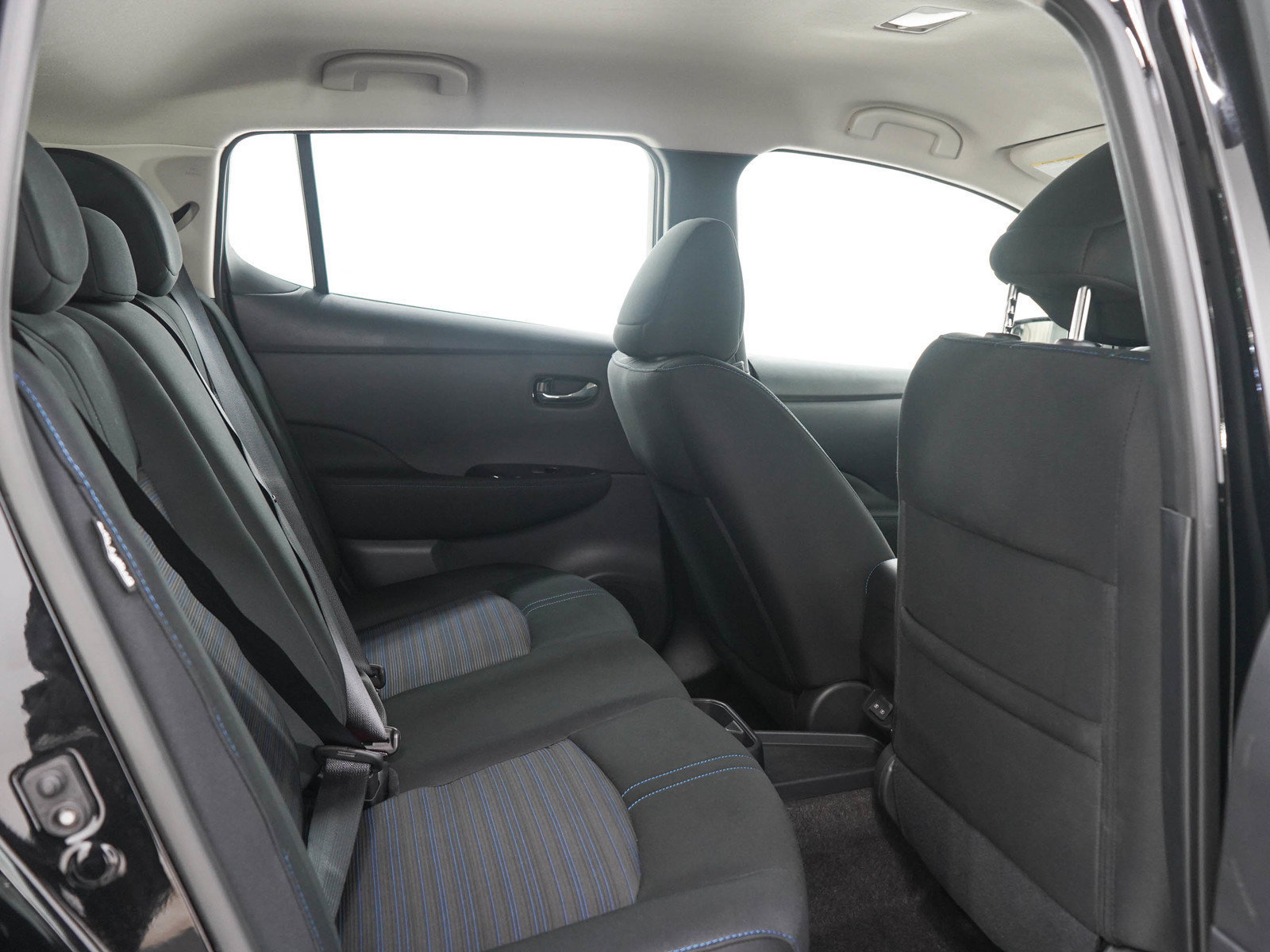 Used 2025 Nissan Leaf SV Plus FWD image 13