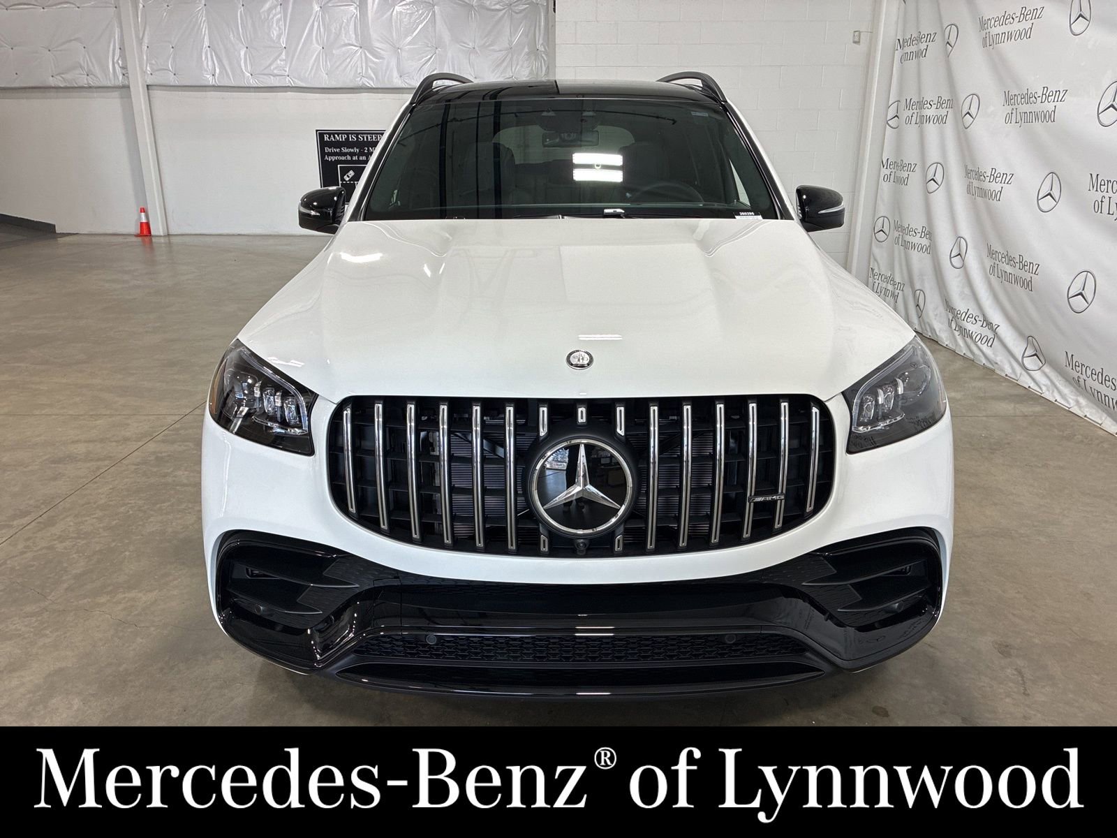 New 2026 Mercedes-Benz GLS 63 AMG 4MATIC image 2