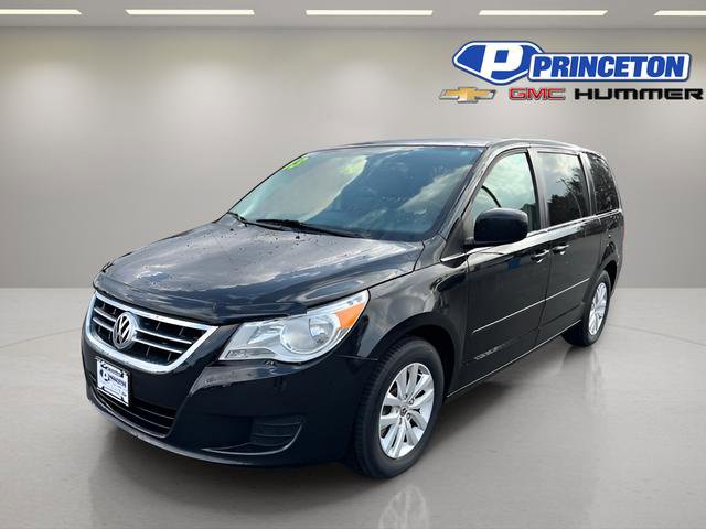 Used 2013 Volkswagen Routan SE image 3