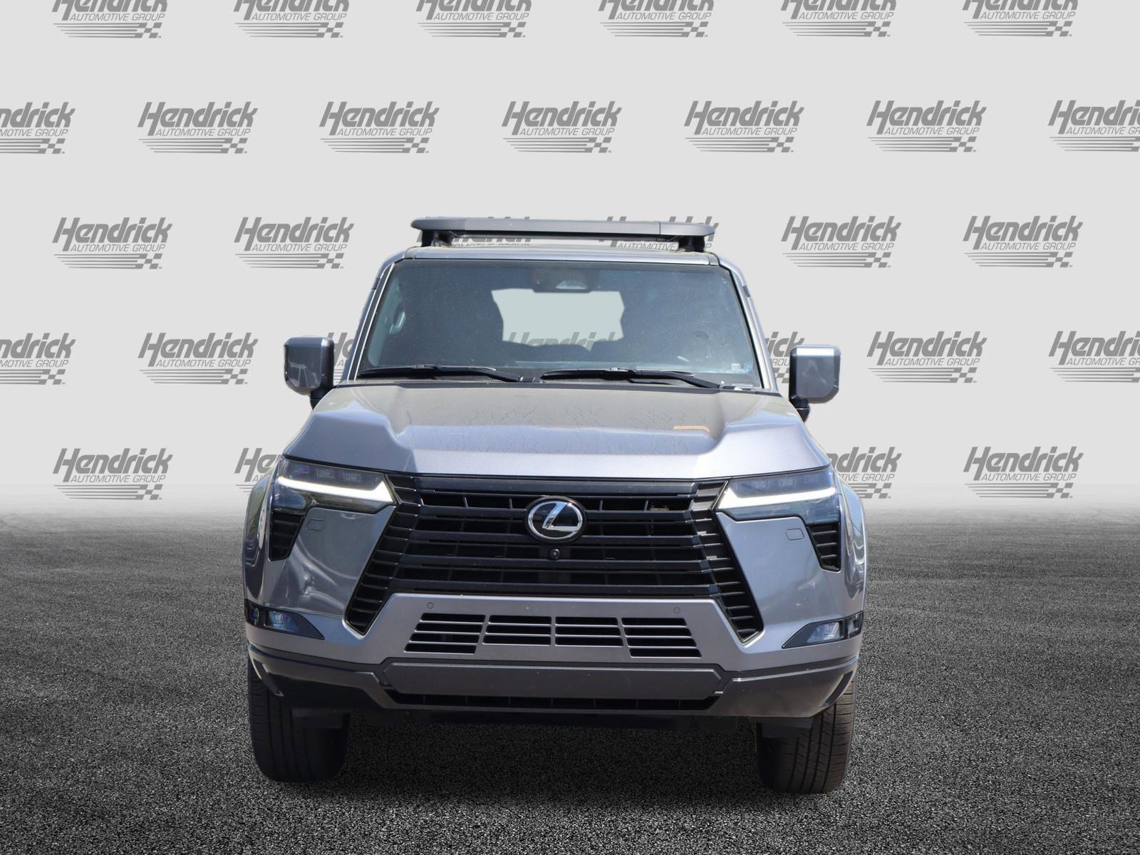 Used 2025 Lexus GX 550 w/ Accessory Package (2T) AWD/4WD image 3