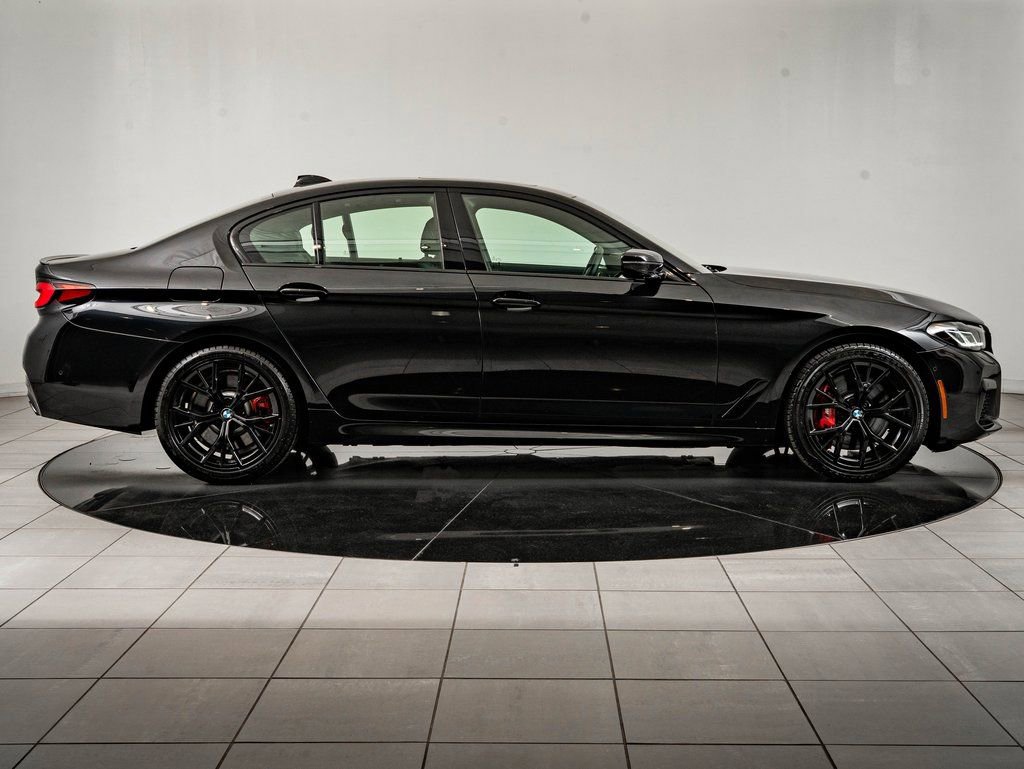 Used 2023 BMW 540i xDrive w/ Executive Package image 11