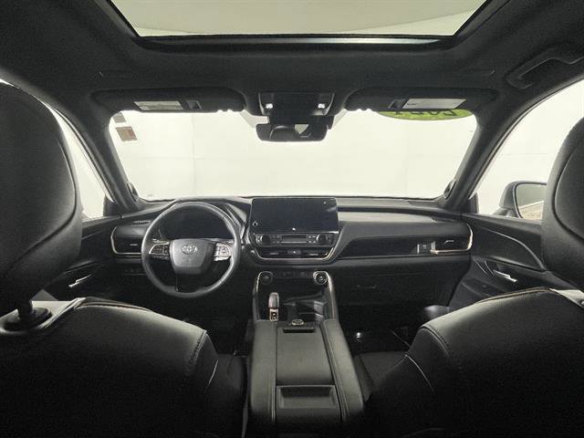 Certified 2024 Toyota Grand Highlander AWD Hybrid image 12
