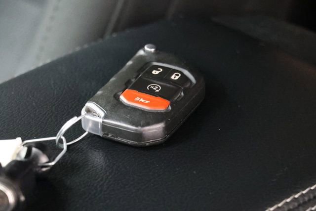 Used 2018 Jeep Wrangler Unlimited Sahara w/ Cold Weather Group image 36