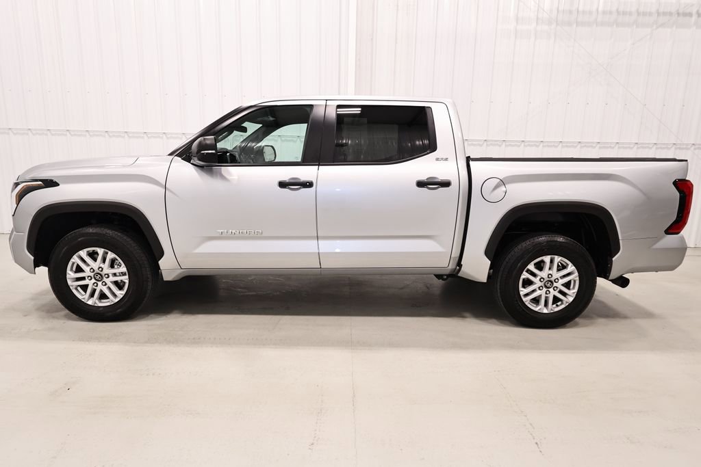 Used 2025 Toyota Tundra SR5 w/ SR5 Convenience Package AWD/4WD image 6