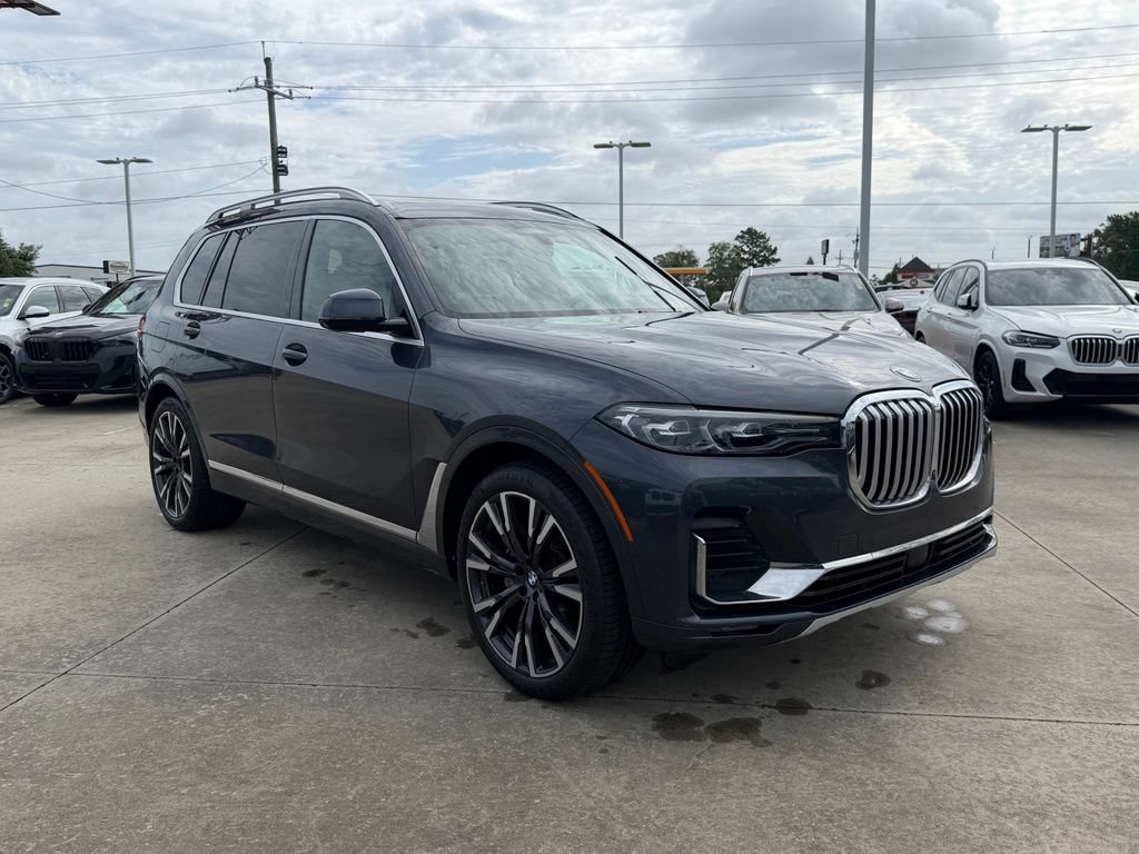 Used 2021 BMW X7 xDrive40i w/ Premium Package AWD/4WD image 3