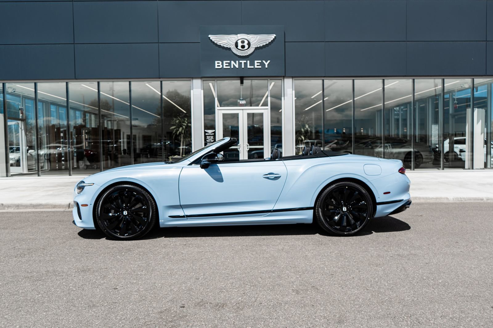 New 2026 Bentley Continental GTC AWD/4WD image 5