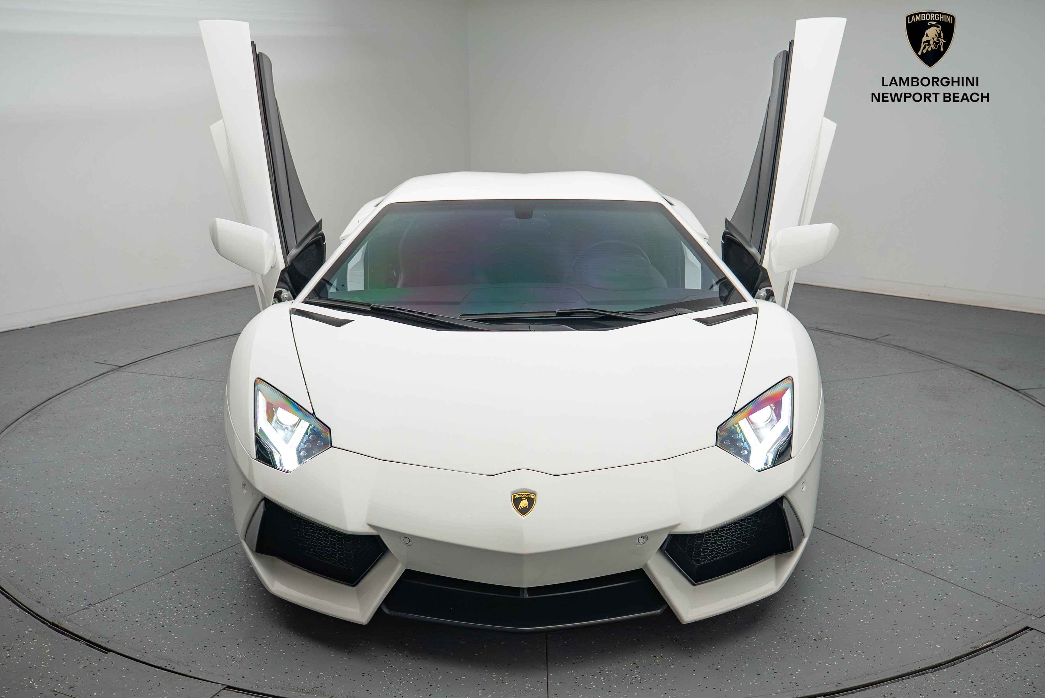 Used 2014 Lamborghini Aventador LP 700-4 image 9
