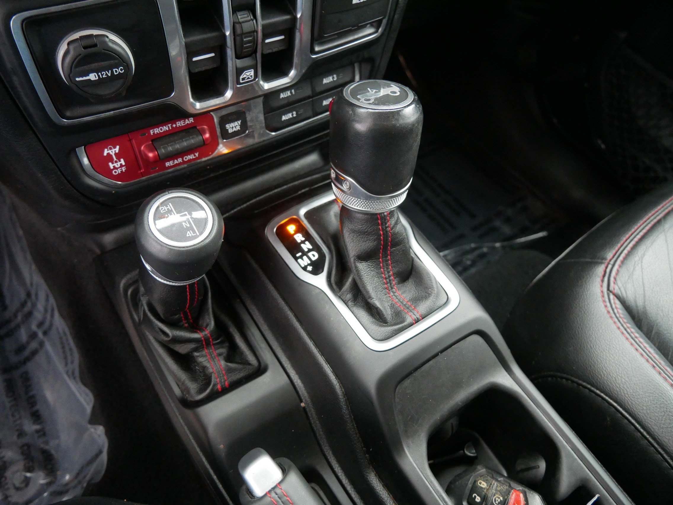 Used 2018 Jeep Wrangler Unlimited Rubicon w/ Cold Weather Group image 24