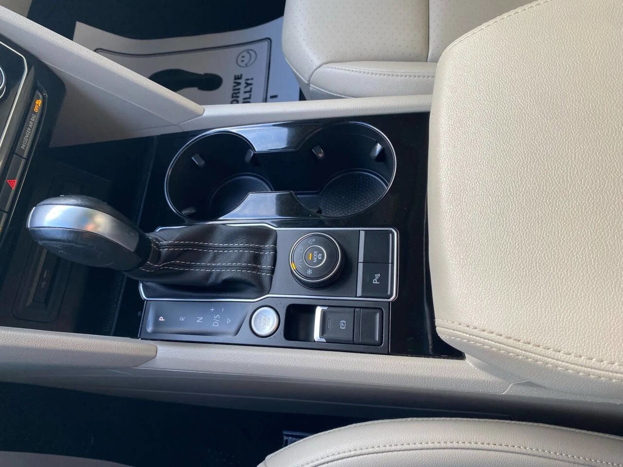 Used 2022 Volkswagen Atlas SE w/ Panoramic Sunroof Package image 22