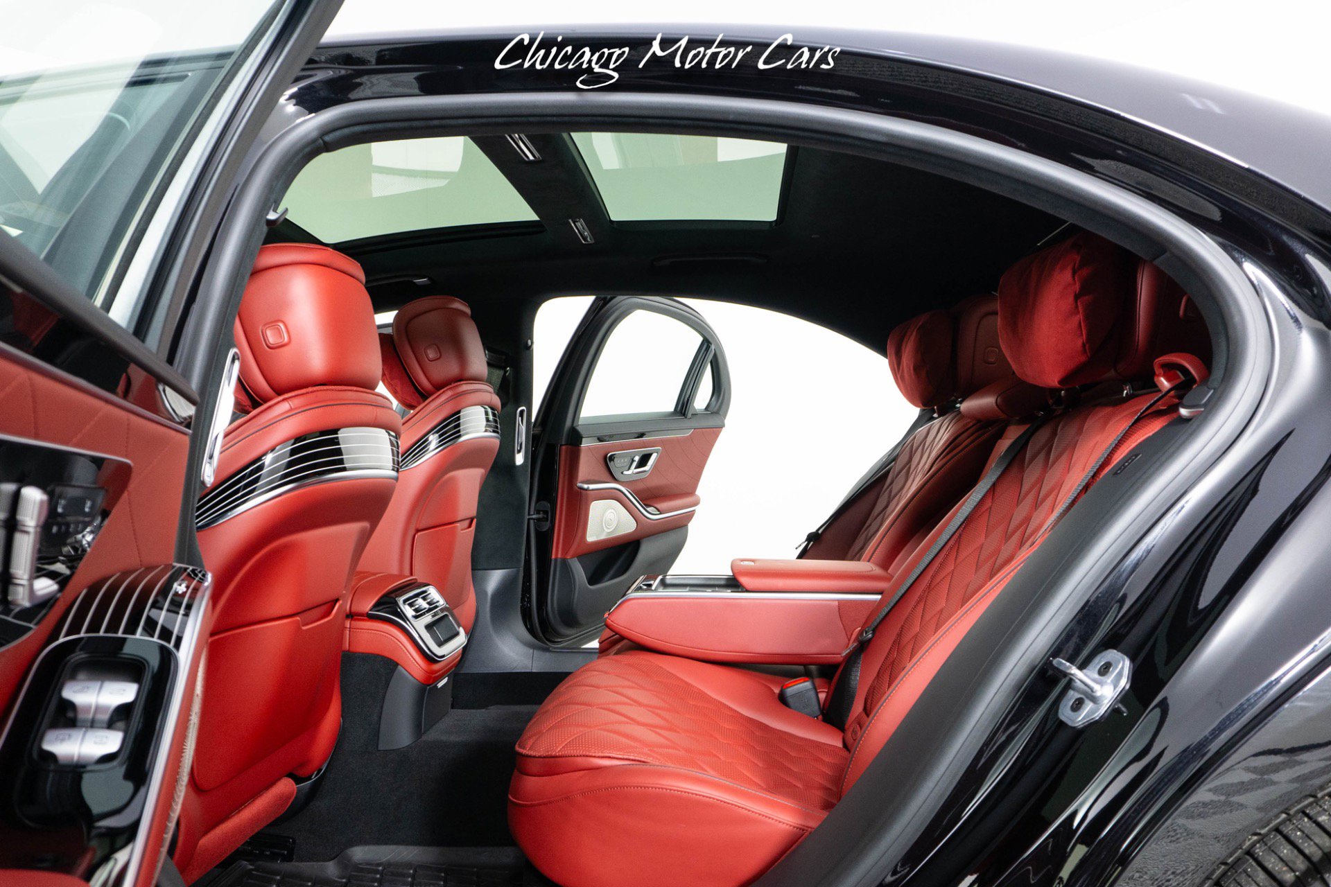 Used 2024 Mercedes-Benz S 580 4MATIC Sedan image 38