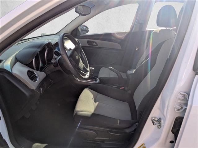Used 2011 Chevrolet Cruze LS image 11