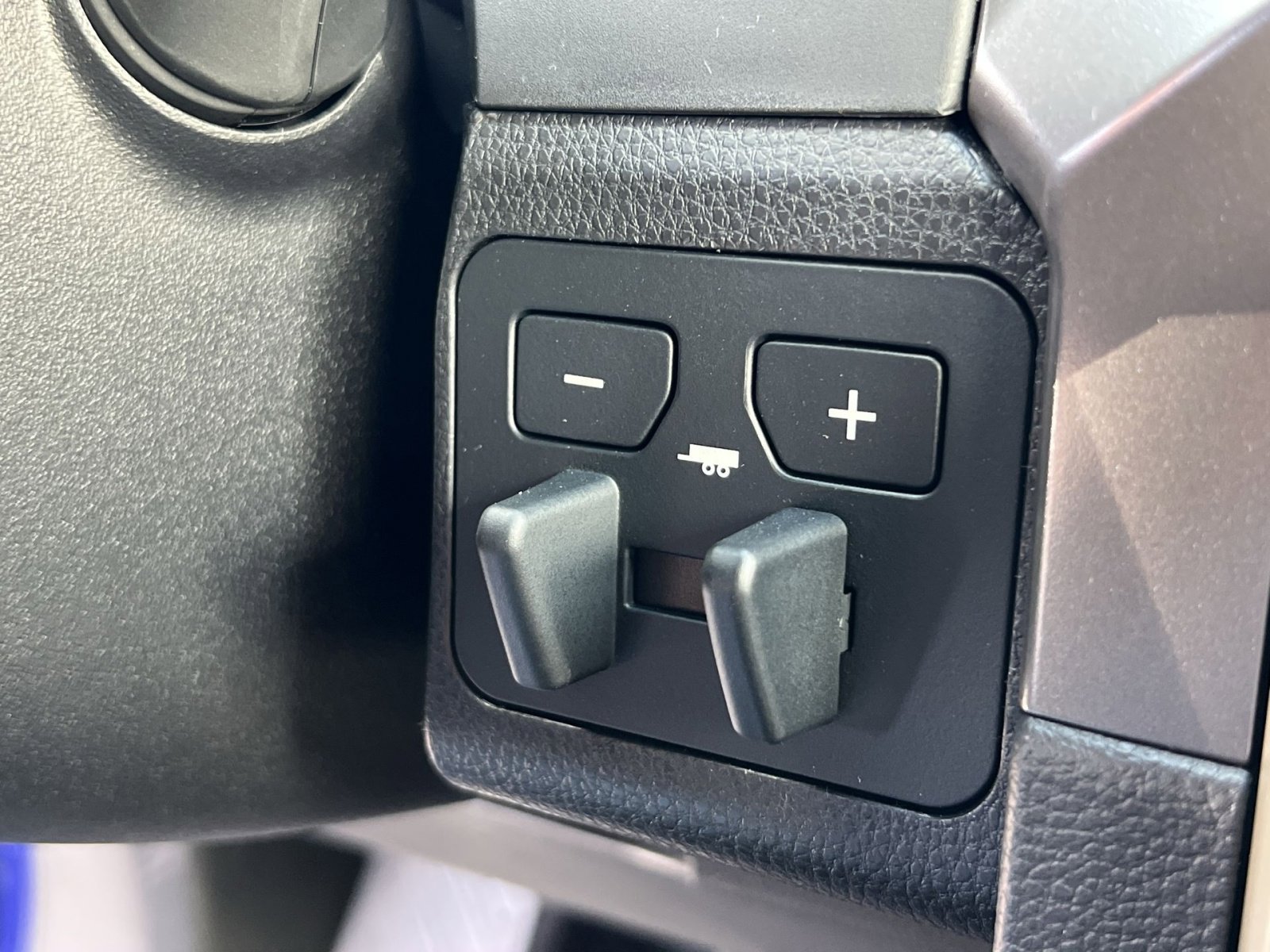 New 2025 Toyota Tacoma TRD Off-Road image 26