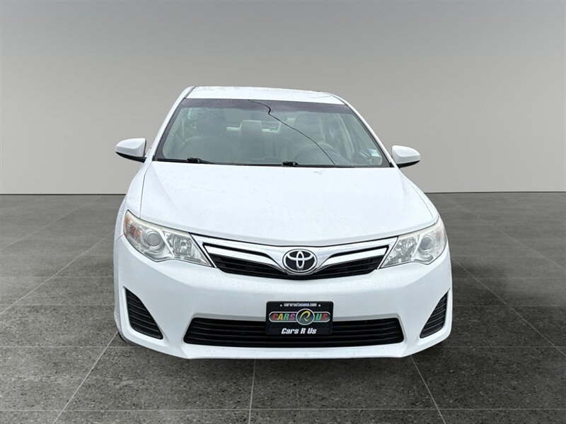 Used 2013 Toyota Camry LE FWD image 9