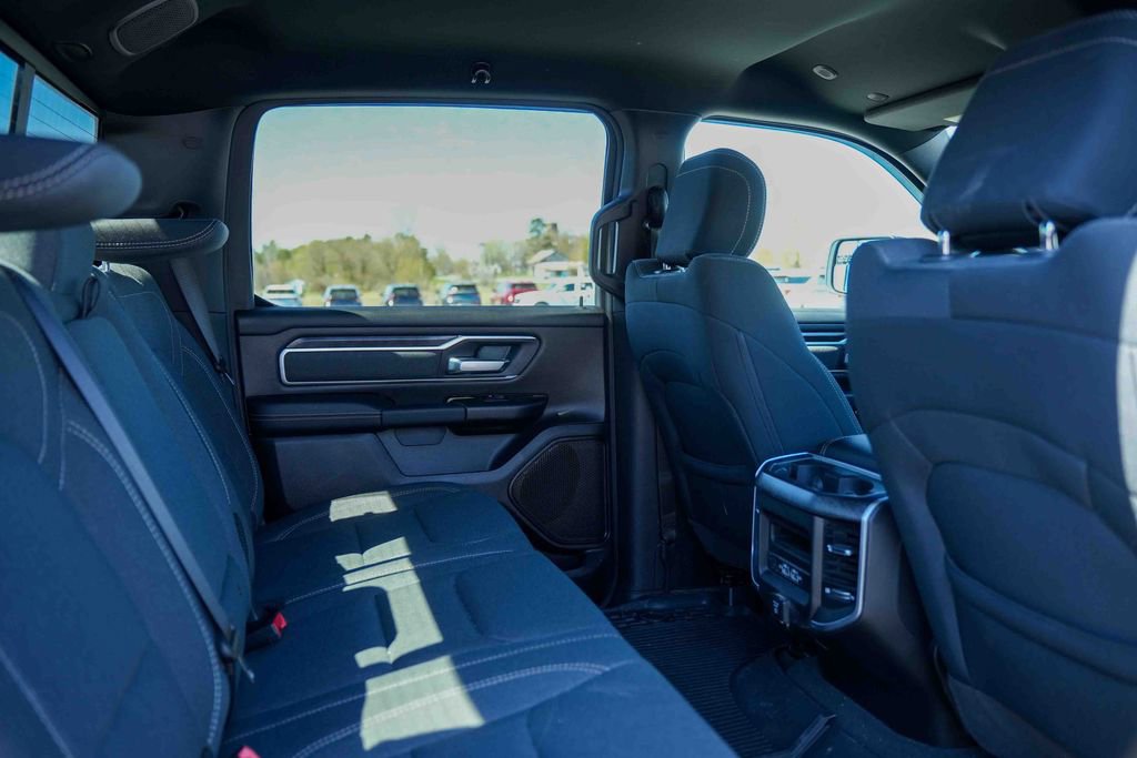Used 2022 RAM 1500 Big Horn AWD/4WD image 14
