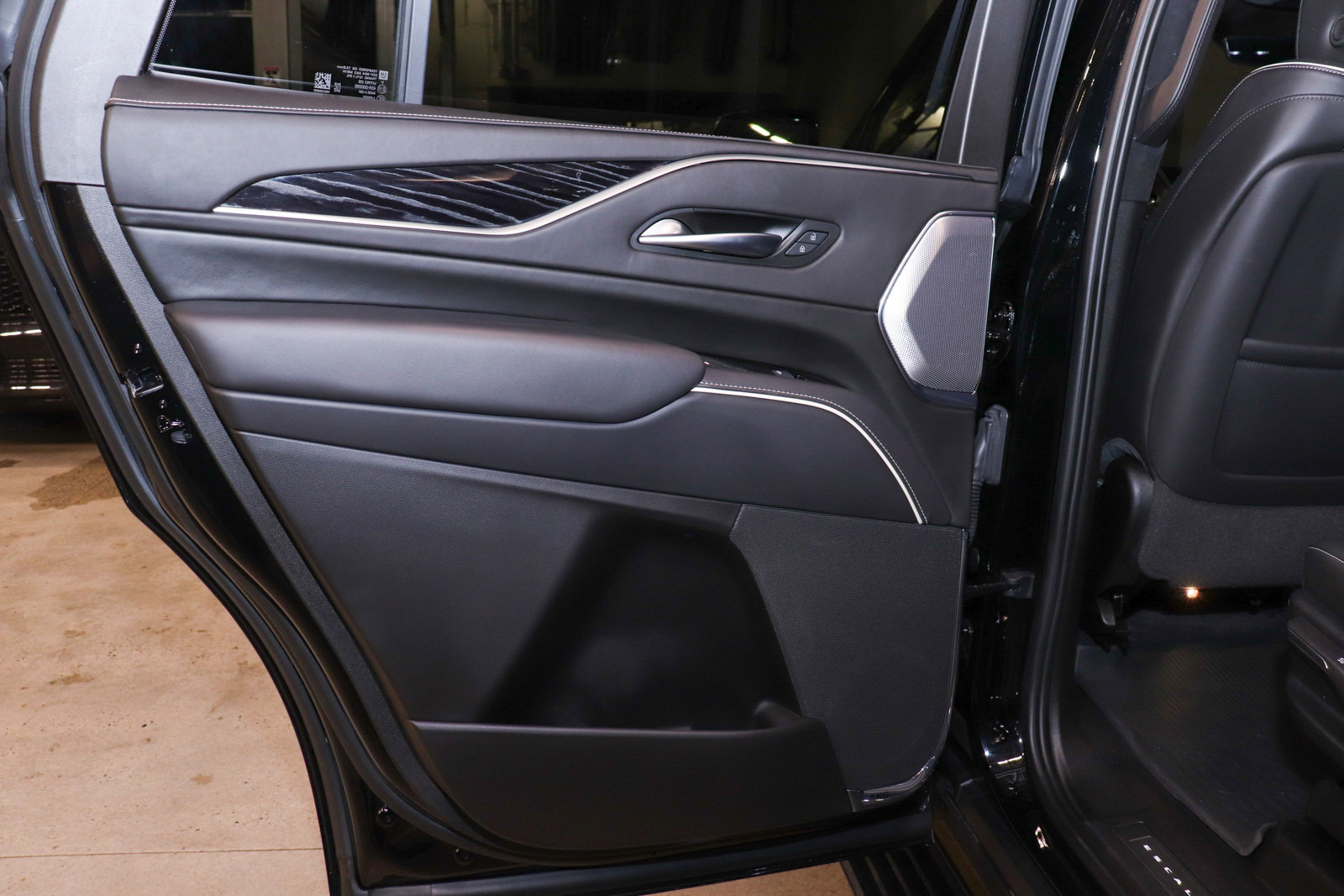 Used 2023 Cadillac Escalade V image 18