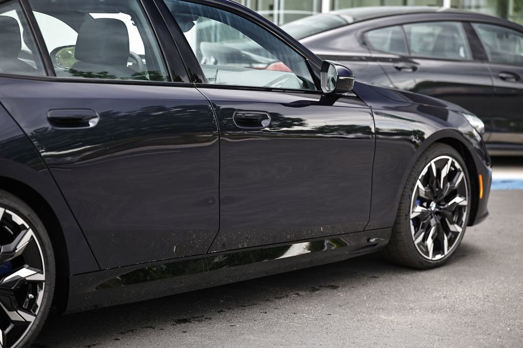 New 2026 BMW 550e xDrive w/ Executive Package AWD/4WD image 8