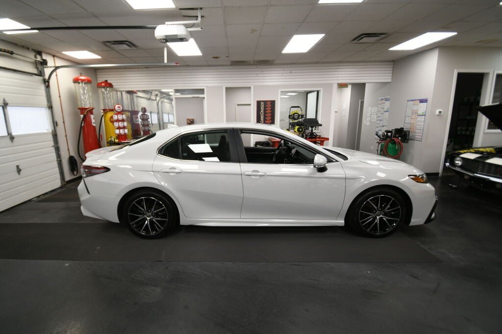 Certified 2024 Toyota Camry SE AWD/4WD image 9