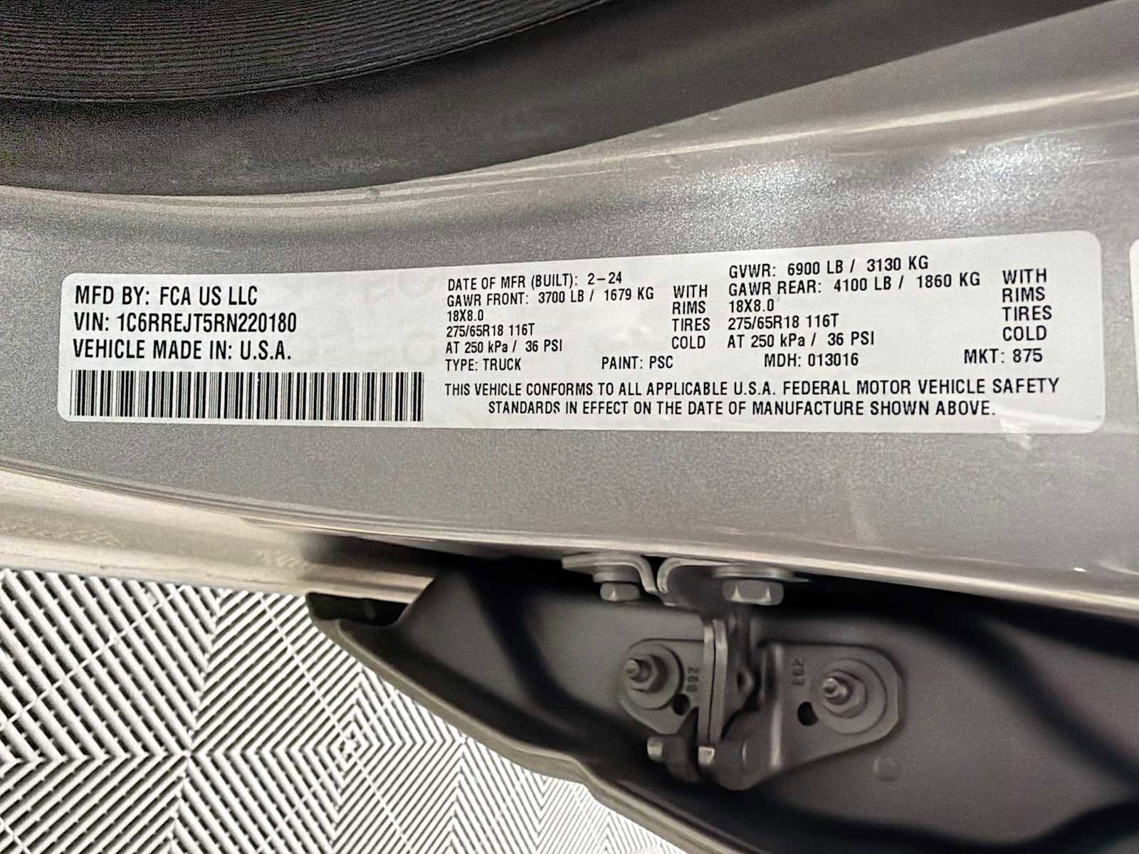 Used 2024 RAM 1500 Laramie RWD image 30