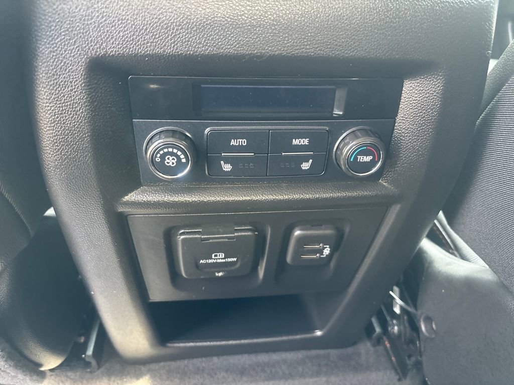 Used 2020 Chevrolet Traverse Premier w/ Redline Edition image 31