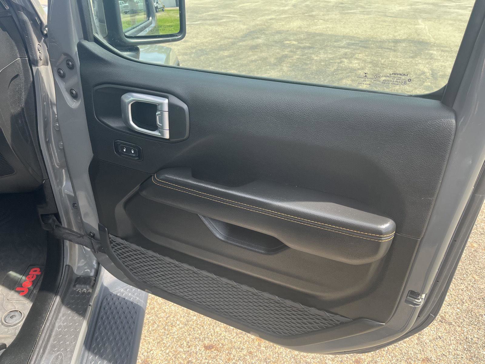 Used 2022 Jeep Gladiator Overland AWD/4WD image 41