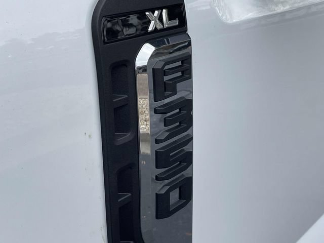 New 2026 Ford F350 XL w/ XL Chrome Package AWD/4WD image 22