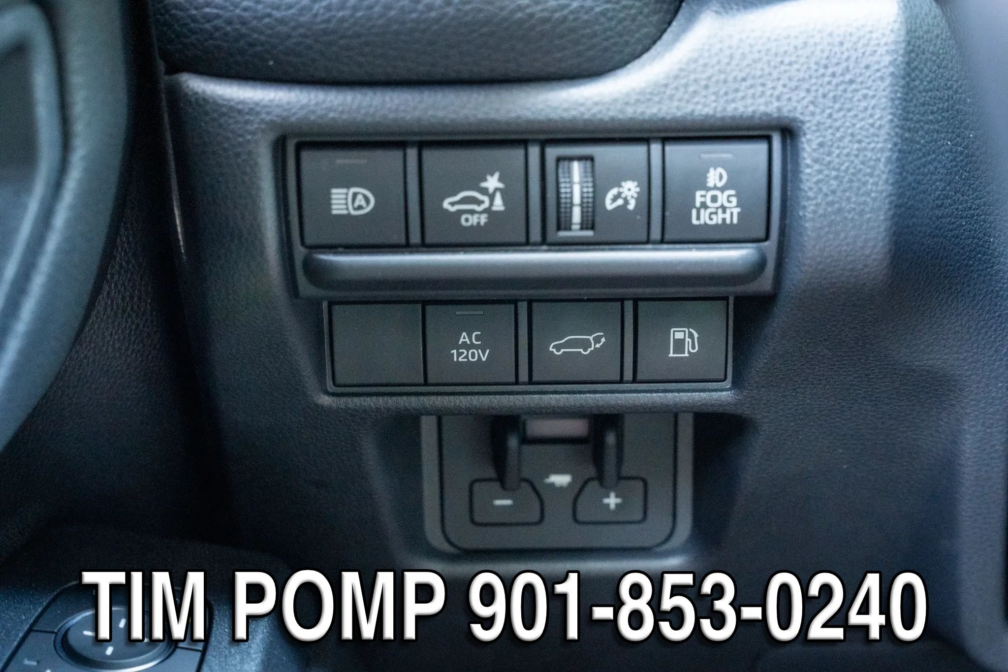 Used 2025 Toyota Land Cruiser w/ Premium Package AWD/4WD image 31