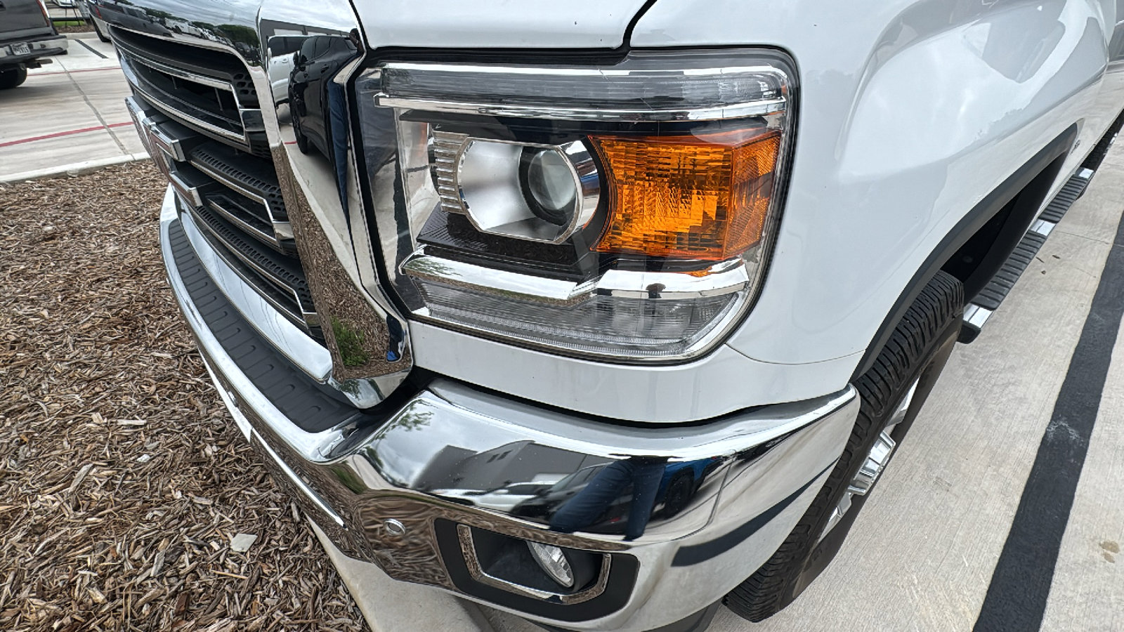 Used 2016 GMC Sierra 2500 SLT w/ Duramax Plus Package AWD/4WD image 8