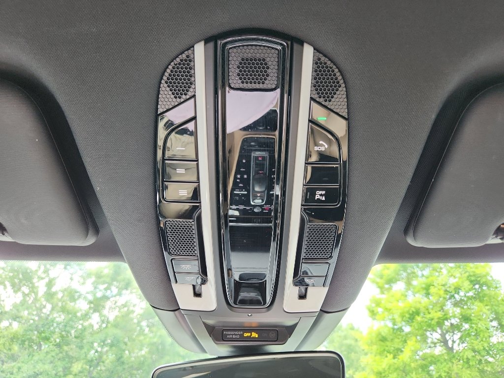 Certified 2020 Porsche Cayenne AWD/4WD image 35