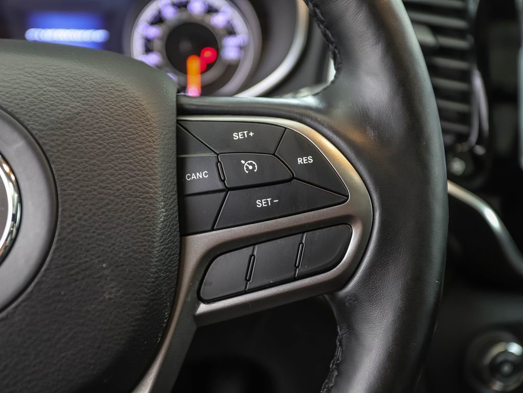 Used 2020 Jeep Cherokee Limited image 13