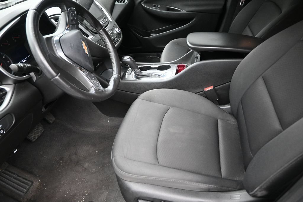 Used 2020 Chevrolet Malibu RS FWD image 12