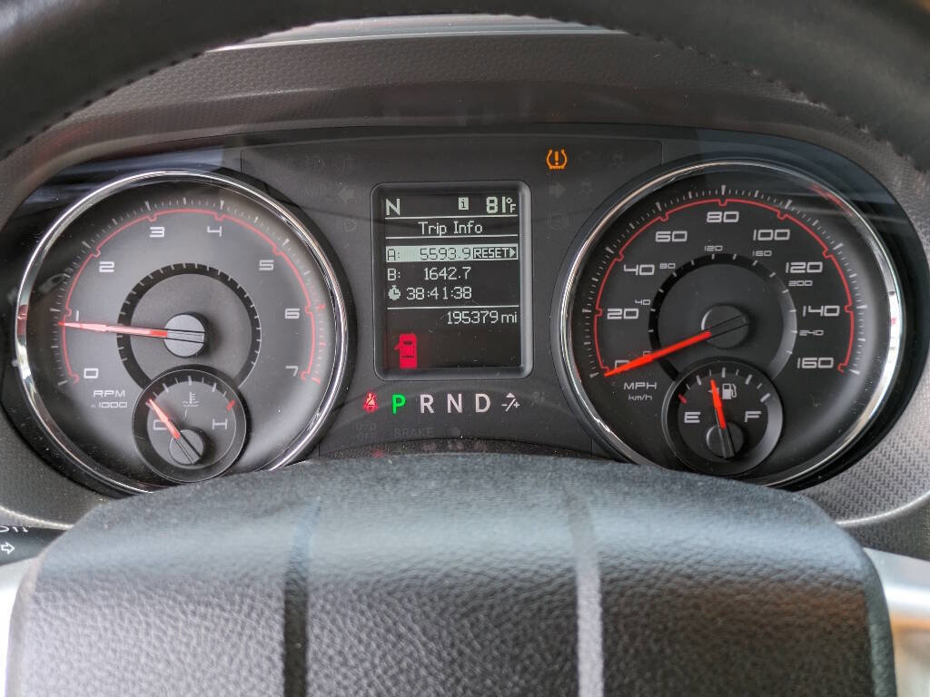 Used 2011 Dodge Charger R/T RWD image 17