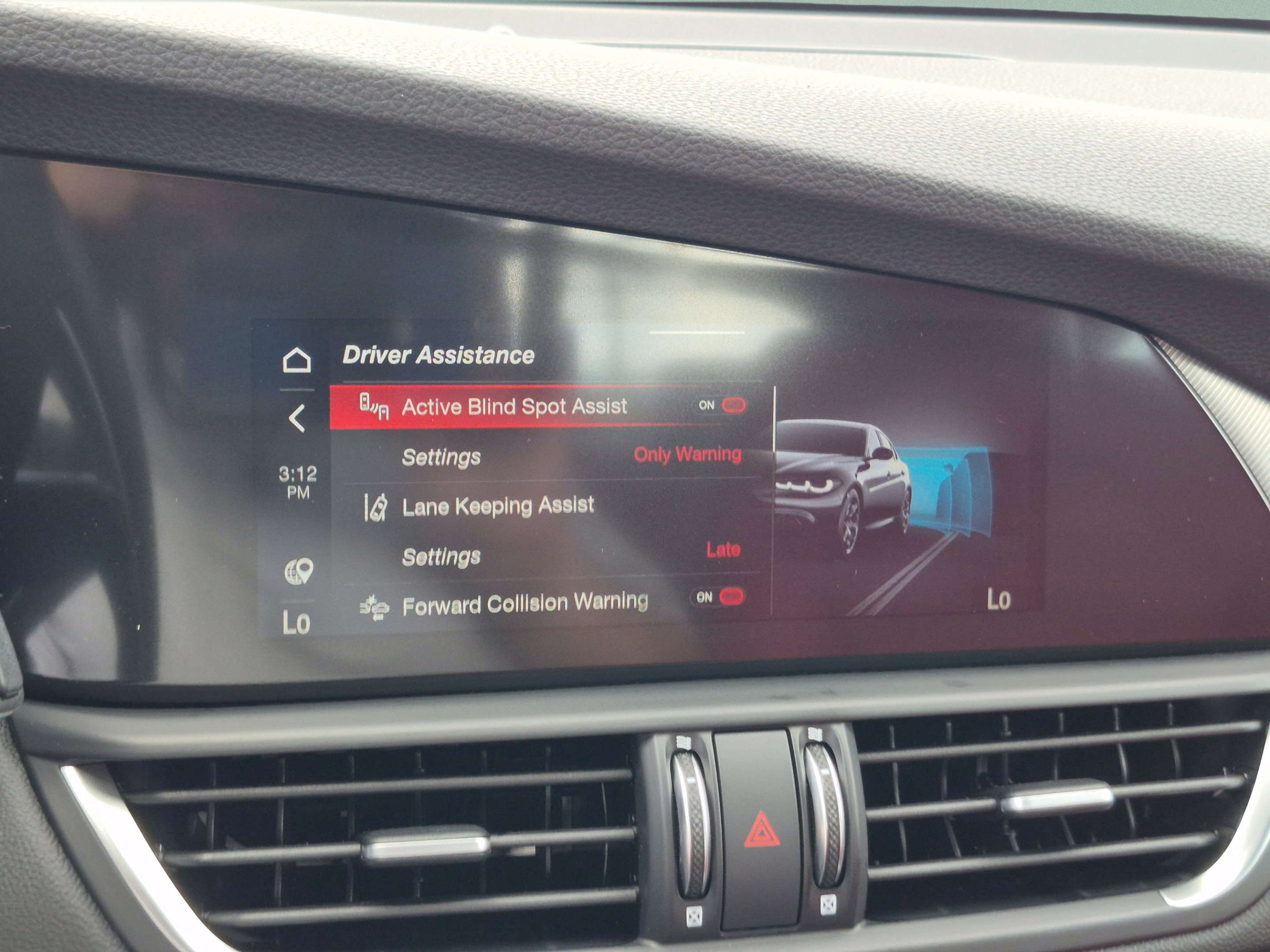 New 2026 Alfa Romeo Giulia w/ Driving Assist Package RWD image 35