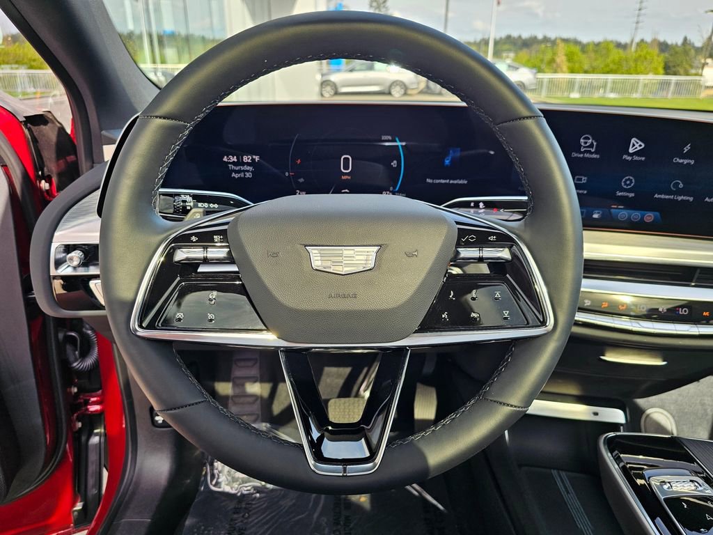 Used 2025 Cadillac Lyriq Sport AWD/4WD image 24