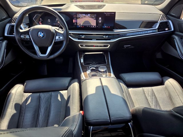 Used 2025 BMW X5 xDrive50e AWD/4WD image 15