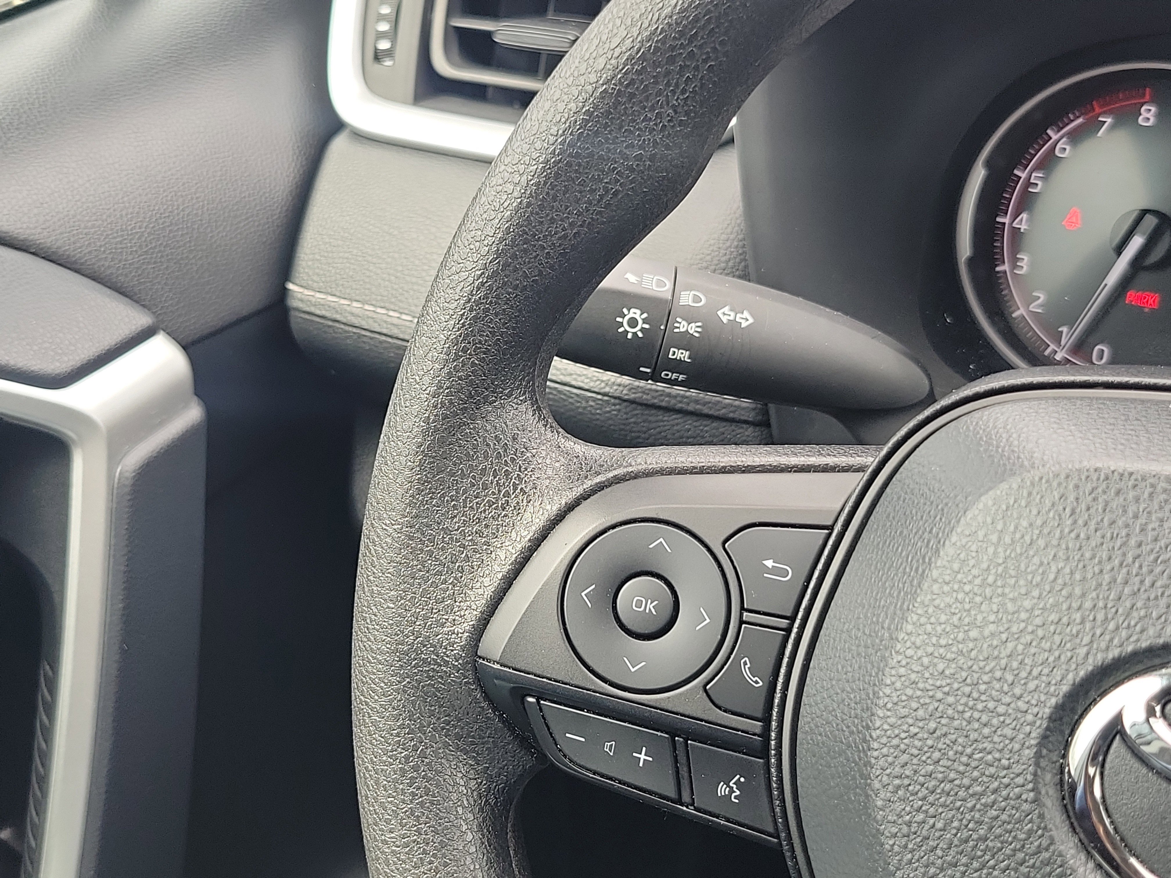 Certified 2025 Toyota RAV4 LE image 24