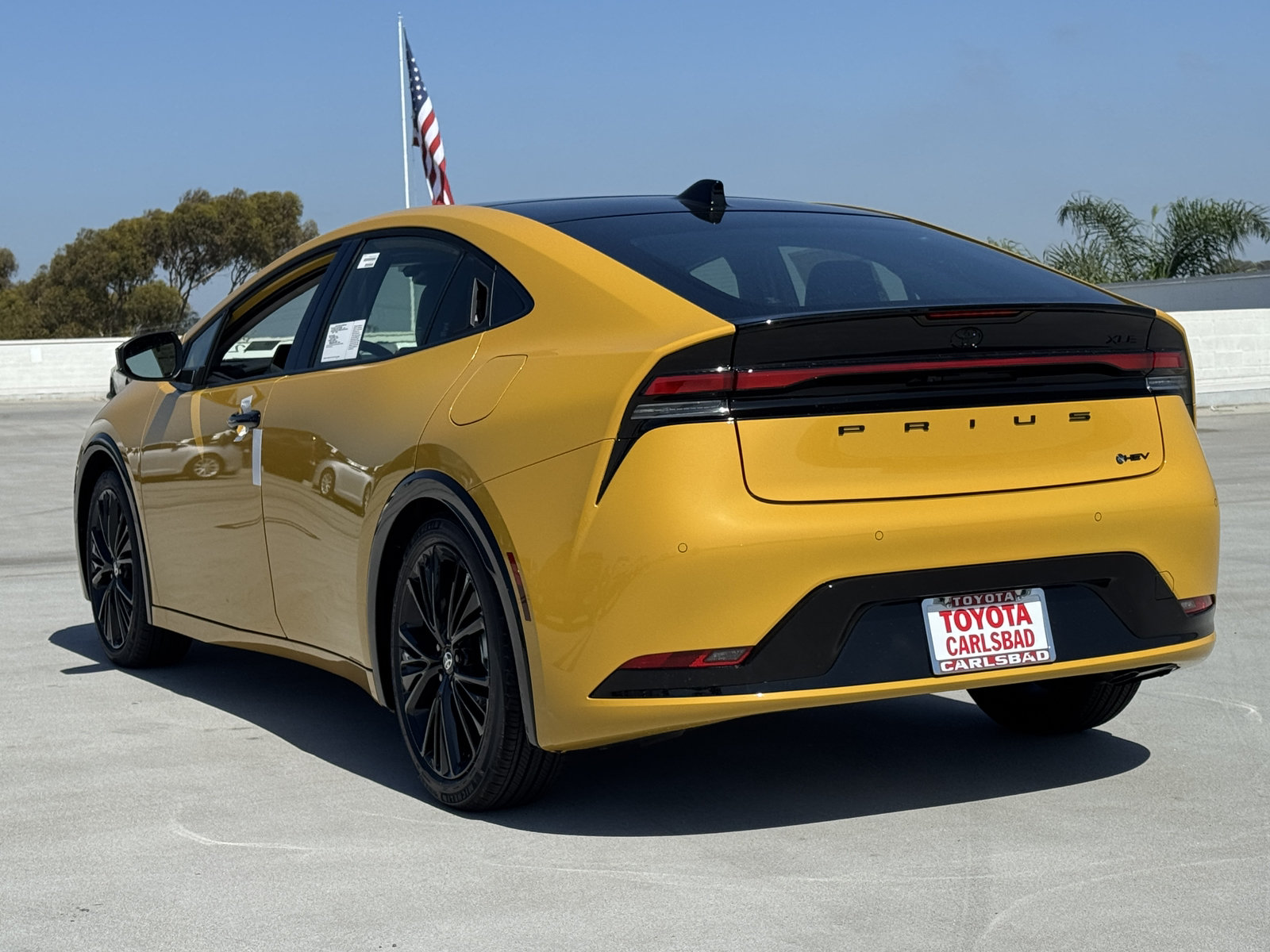 New 2027 Toyota Prius FWD image 12