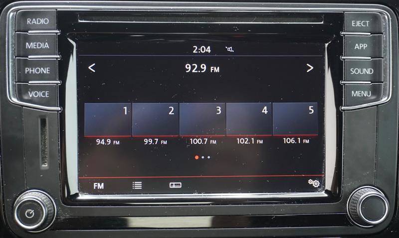 Used 2018 Volkswagen Beetle 2.0T S w/ Style & Comfort Package For S FWD image 14