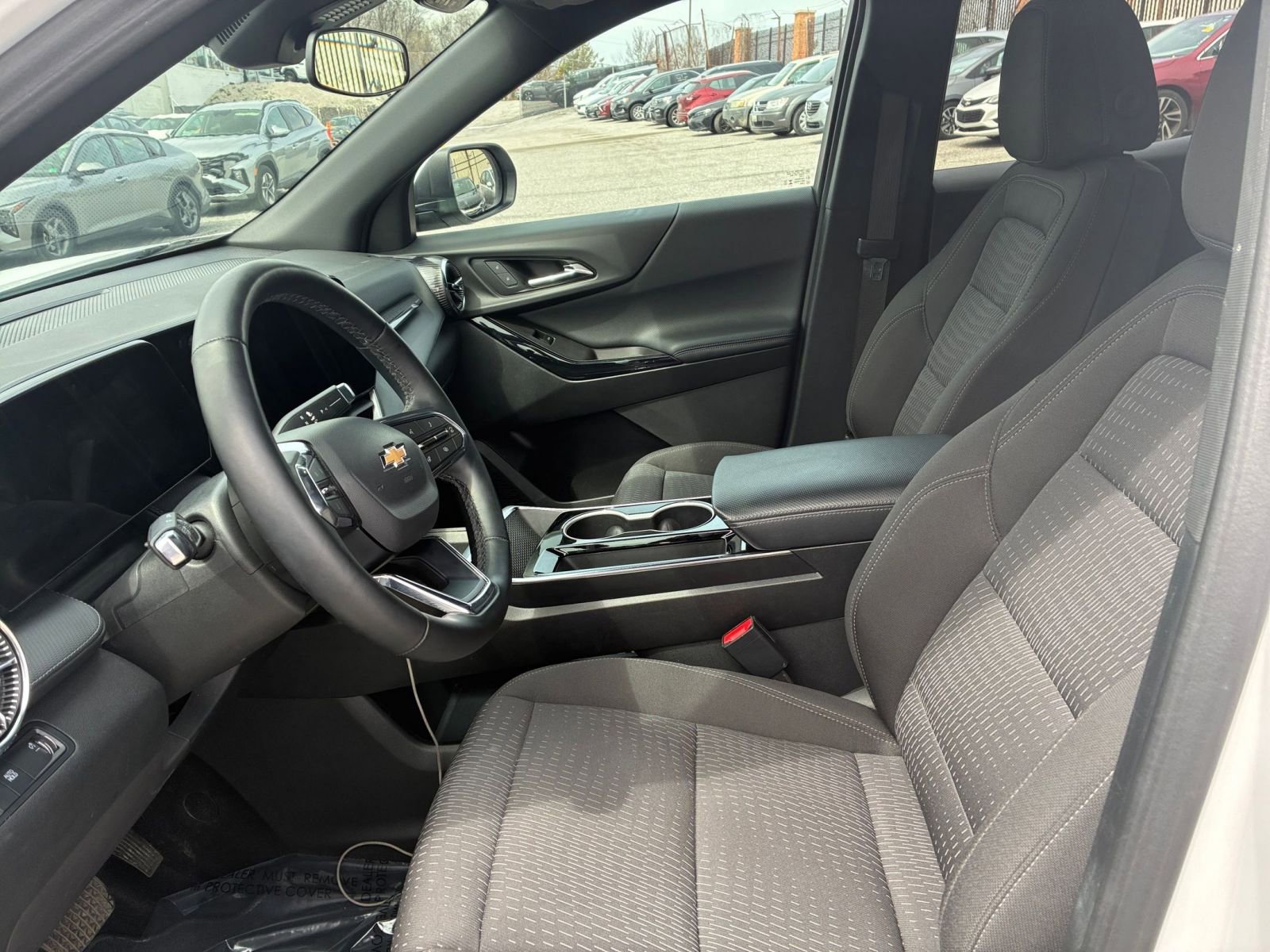 Used 2025 Chevrolet Equinox LT FWD image 22