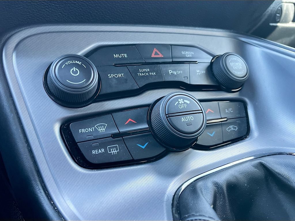 Used 2023 Dodge Challenger R/T RWD image 16